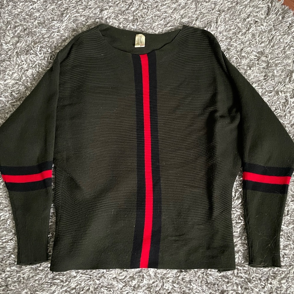 Good condition sweater